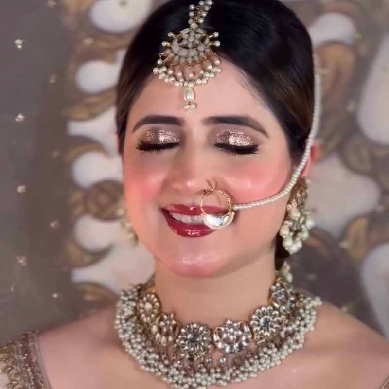 ANISHA KUNDAN ZIRCON NOSERING