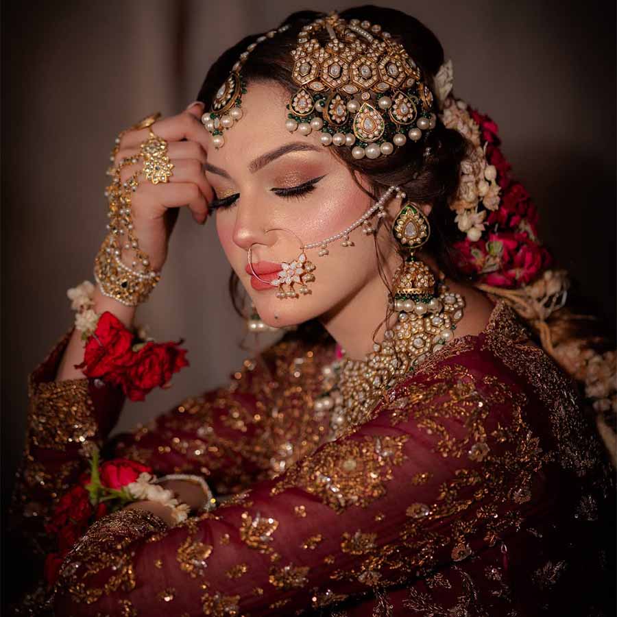 SAMEERA KUNDAN HAATHPHOOL