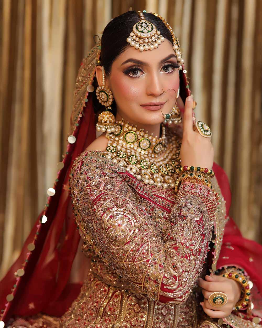 KARISA KUNDAN RING EMERALD GREEN