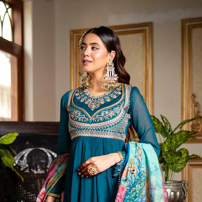 MAHNOOR EARRINGS