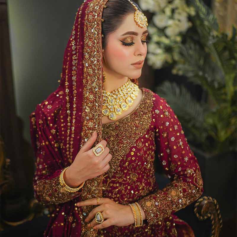 NOURSABA RING RED/ MAROON