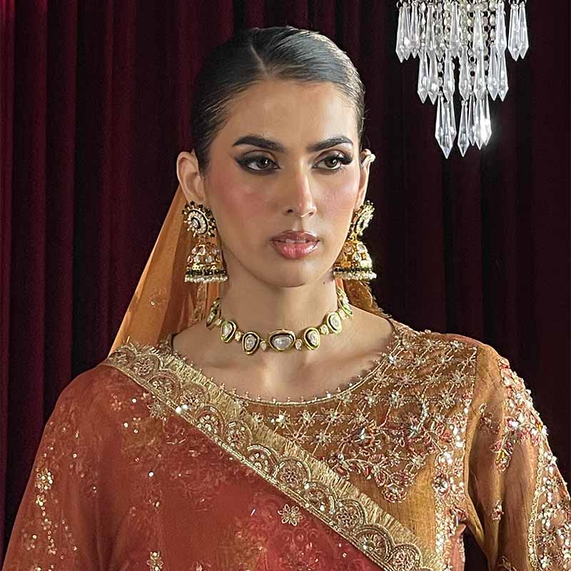 INAYA EARRINGS AND TIKKA RED