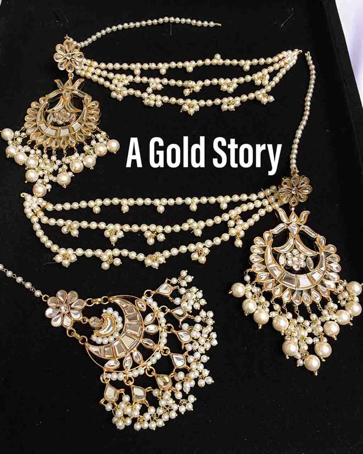 PAREESA SET - A GOLD STORY