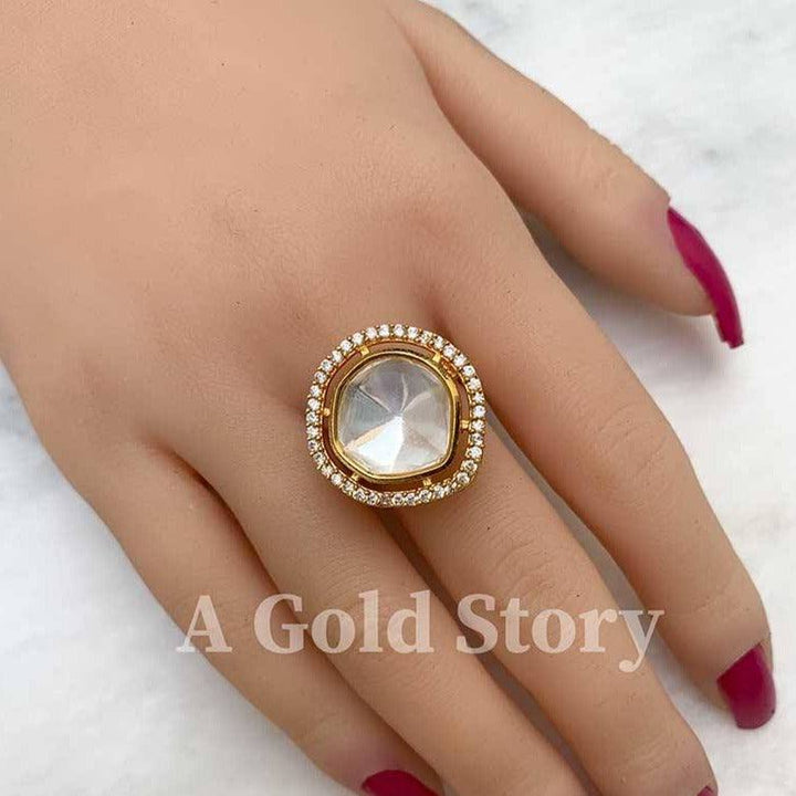 SUR RING - A GOLD STORY
