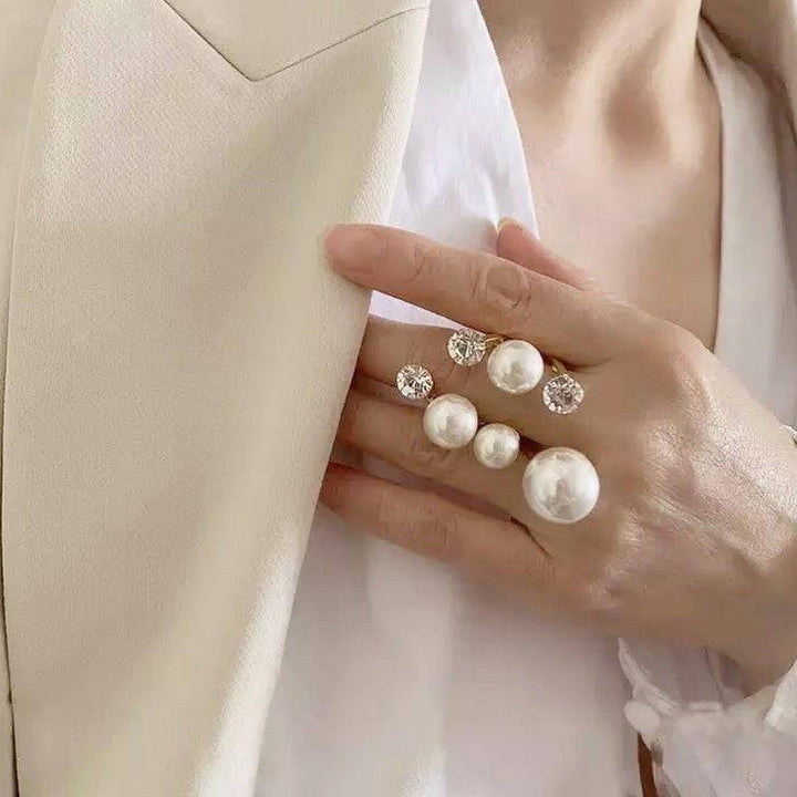 PEARL RING - A GOLD STORY